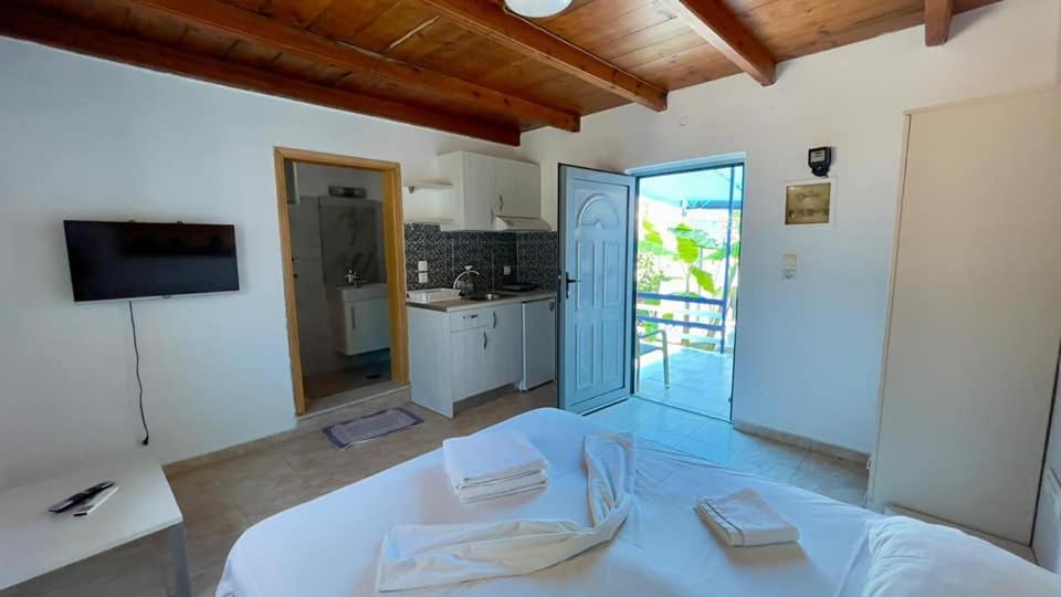 Iris Studios Archangelos  Exteriér fotografie
